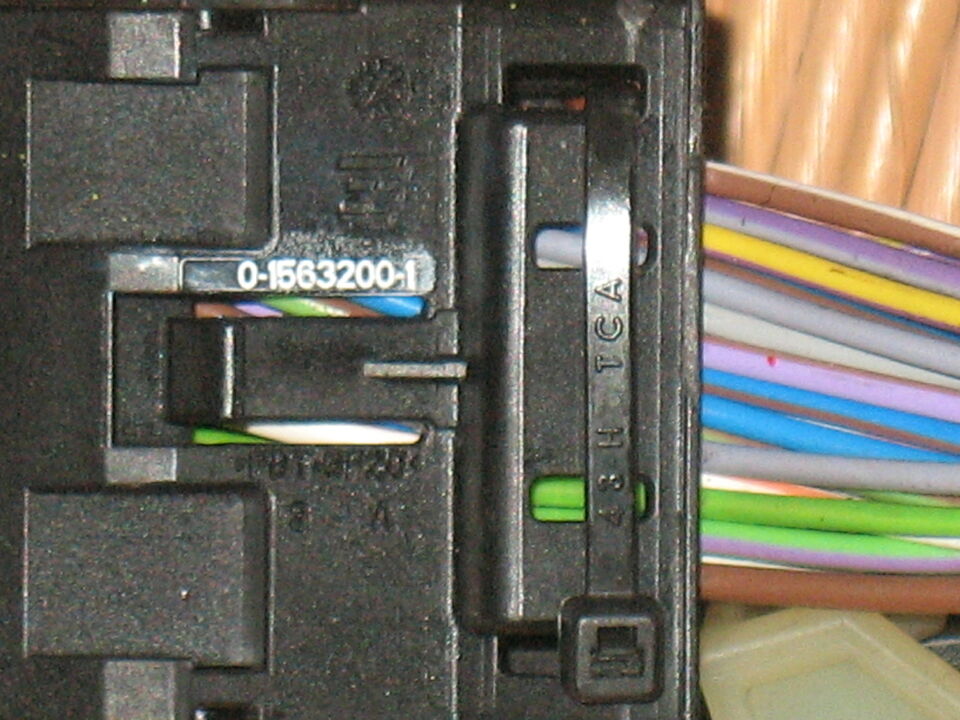 Spine connettori per centraline 0-1563200-1 0-1719671-1