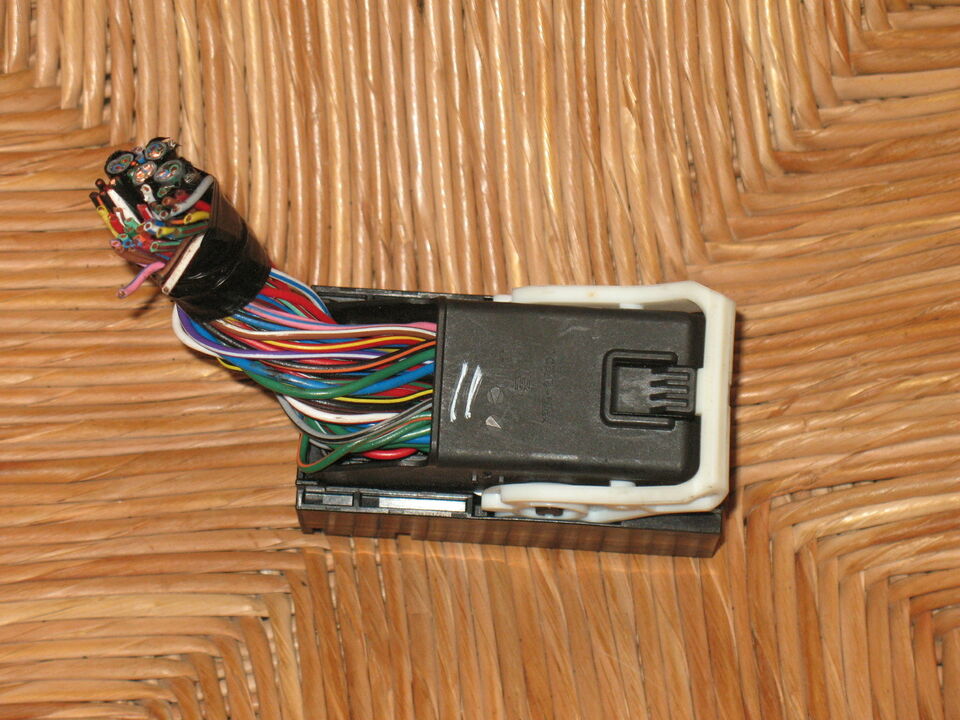 Spine connettori per centraline part 0-1452381-1 1452380