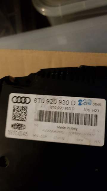 Tachimetro quadro strumenti audi A5 SPORTBACK 8T0920930D