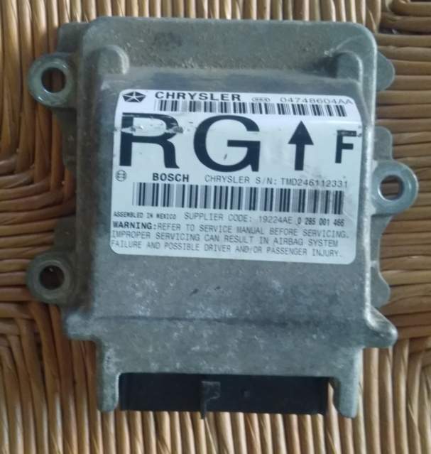 Chrysler grand voyager airbag ecu 04748604aa tmd246112331