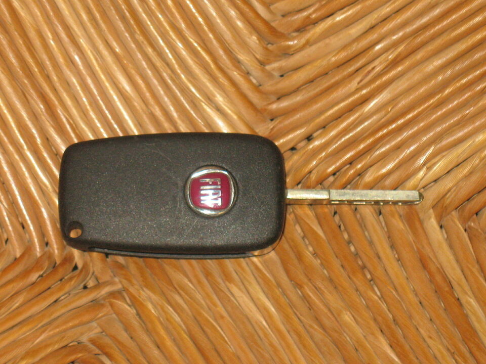 Chiave originale fiat seni nuova con telecomando modello nuovo