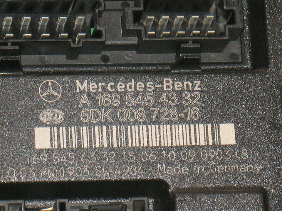 ECU BODY COMPUTER MERCEDES A1695454332 5DK00872816 Q:03
