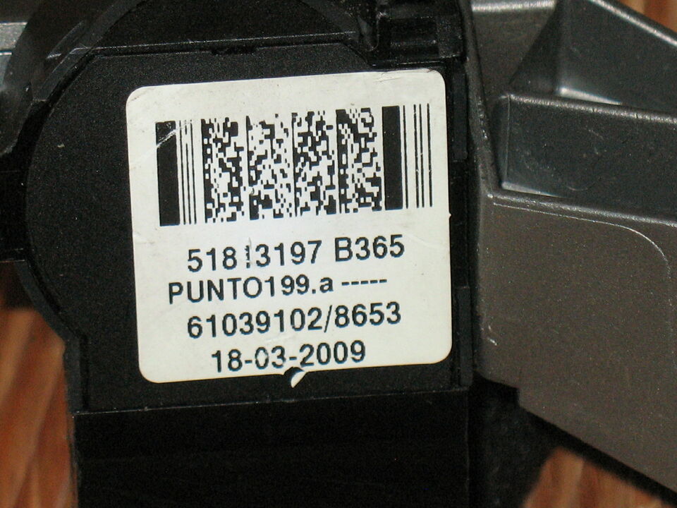 Blocchetto con chiave fiat grande punto 51813197b365 61039102