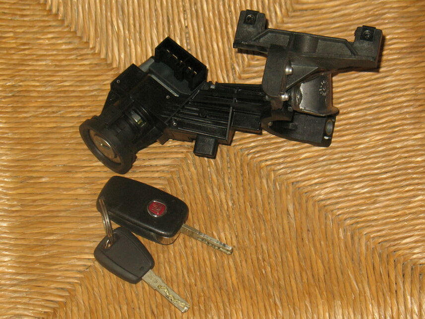 Bloccheto chiave con fiat qubo fiorino 00519291080 519291080