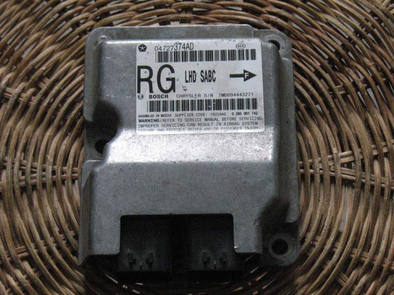 Airbag chrysler voyager iv bosch 0285001742 chrysler 04727374ad