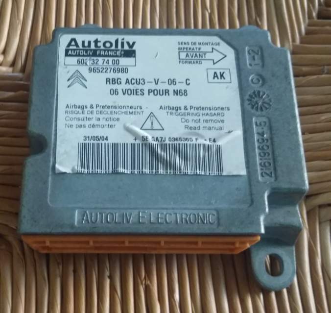Citroen xsara picasso ecu airbag 602327400 9652276980
