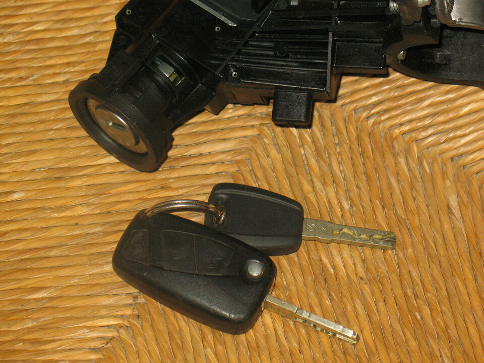 Bloccheto chiave con fiat qubo fiorino 00519291080 519291080