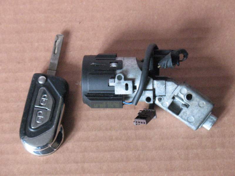 blocchetti con chiave citroen c5, peugeot 208, 9663123380