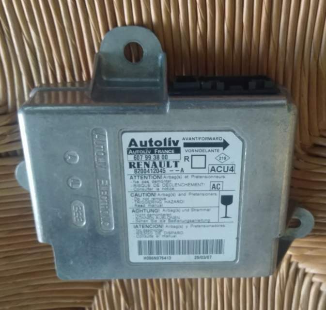 RENAULT SCENIC 2007 AIRBAG ECU 8200412045A 607993800