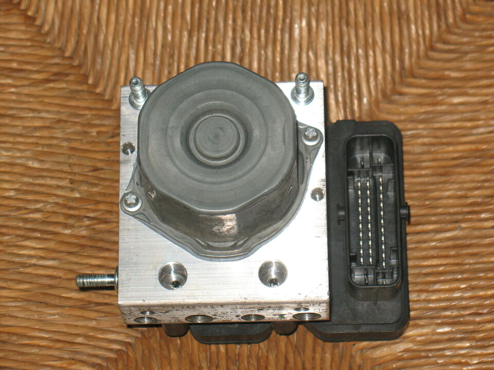 POMPA ABS DUSTER CAPTUR 476606440R 0265956403 2265106516