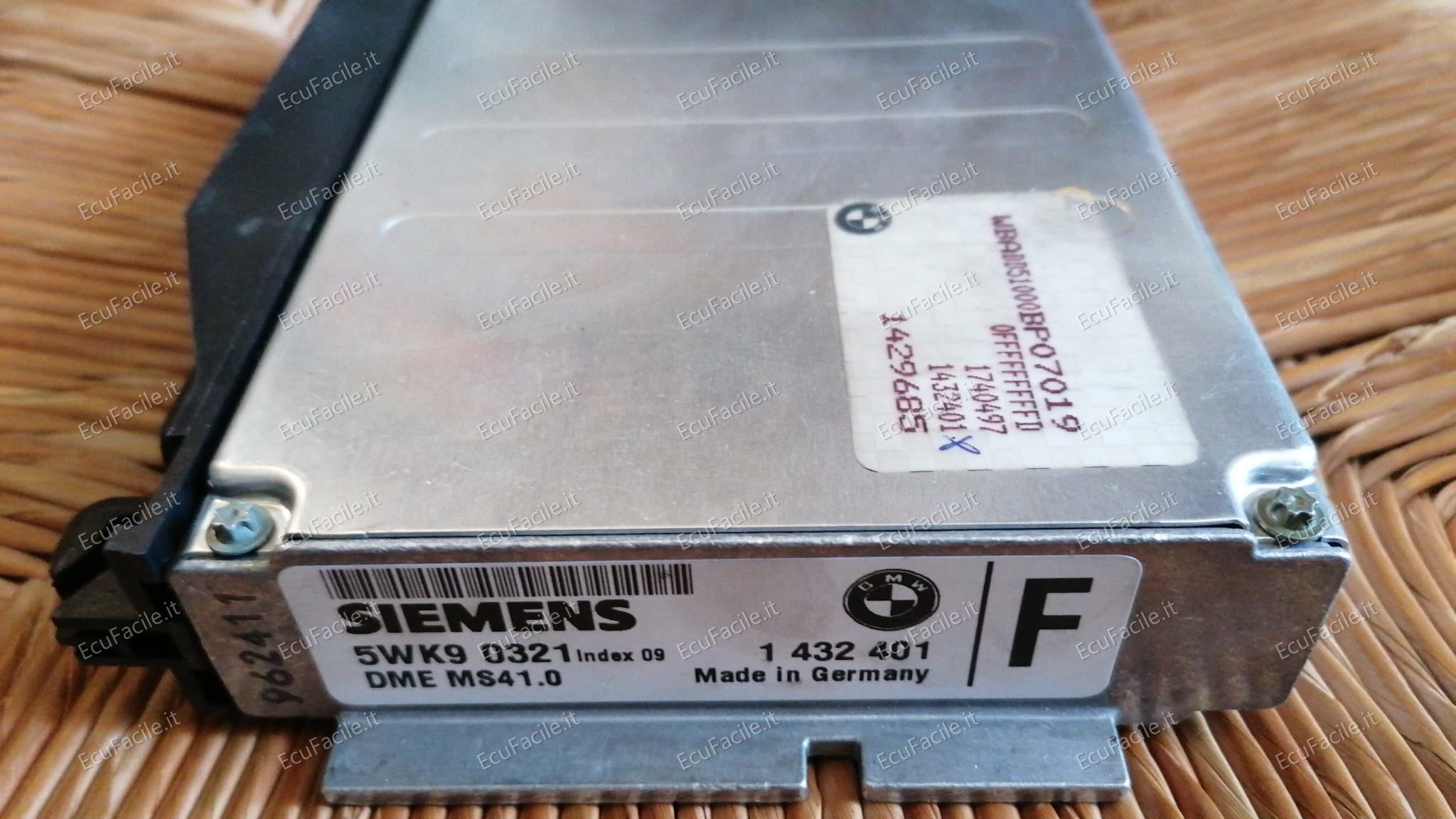 ECU BMW E39 1429661BMW E39 520i 1432401 1429661 5WK90321 DME MS41.0