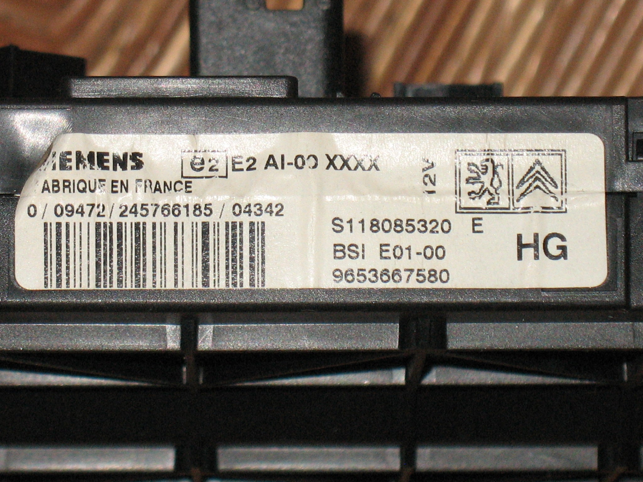 BSI VIERGE PEUGEOT PARTNER CITROEN BERLINGO E01-00 9653667580 HG S118085320E