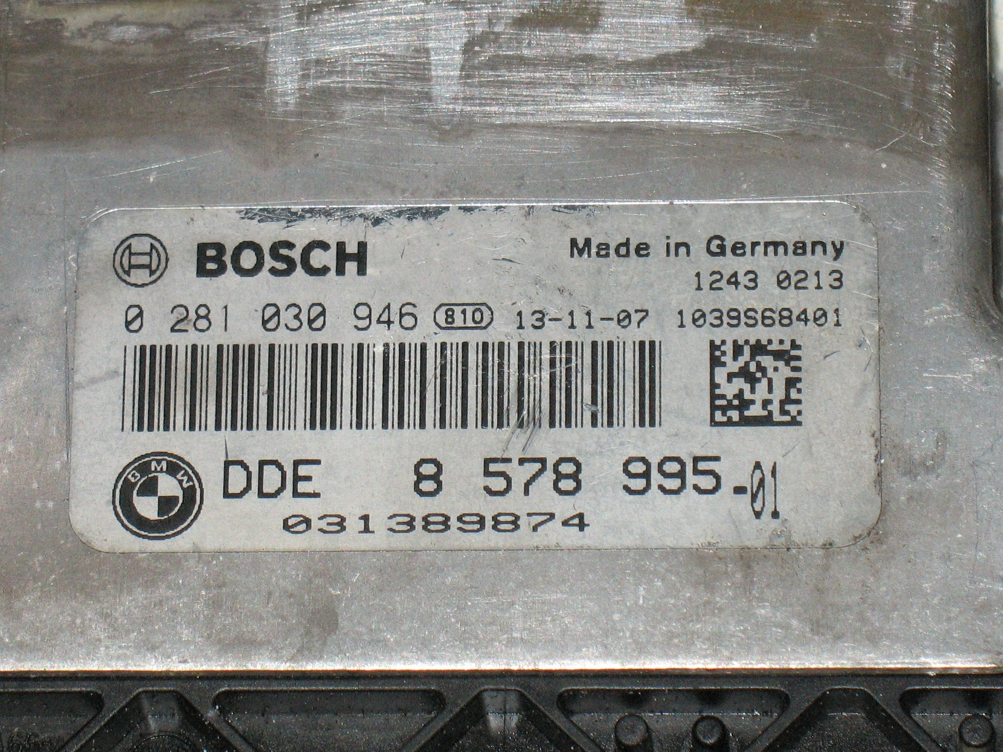 ECU BMW 520 BOSCH 0281030946 DDE 8578995 EDC 17C50-4.59