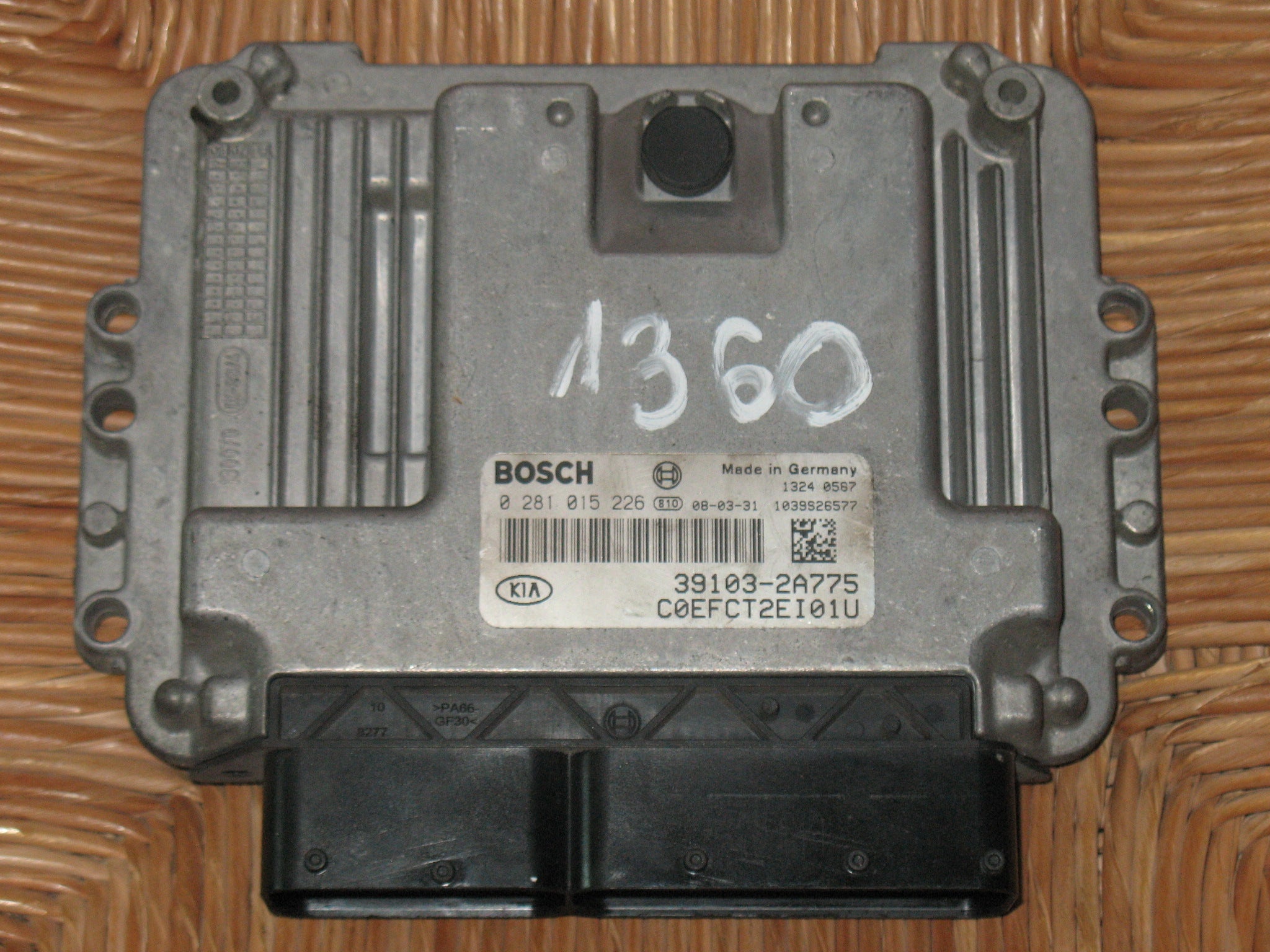 ECU KIA CEED 2.0 CRDI BOSCH 0281015226 391032A775 EDC16C39