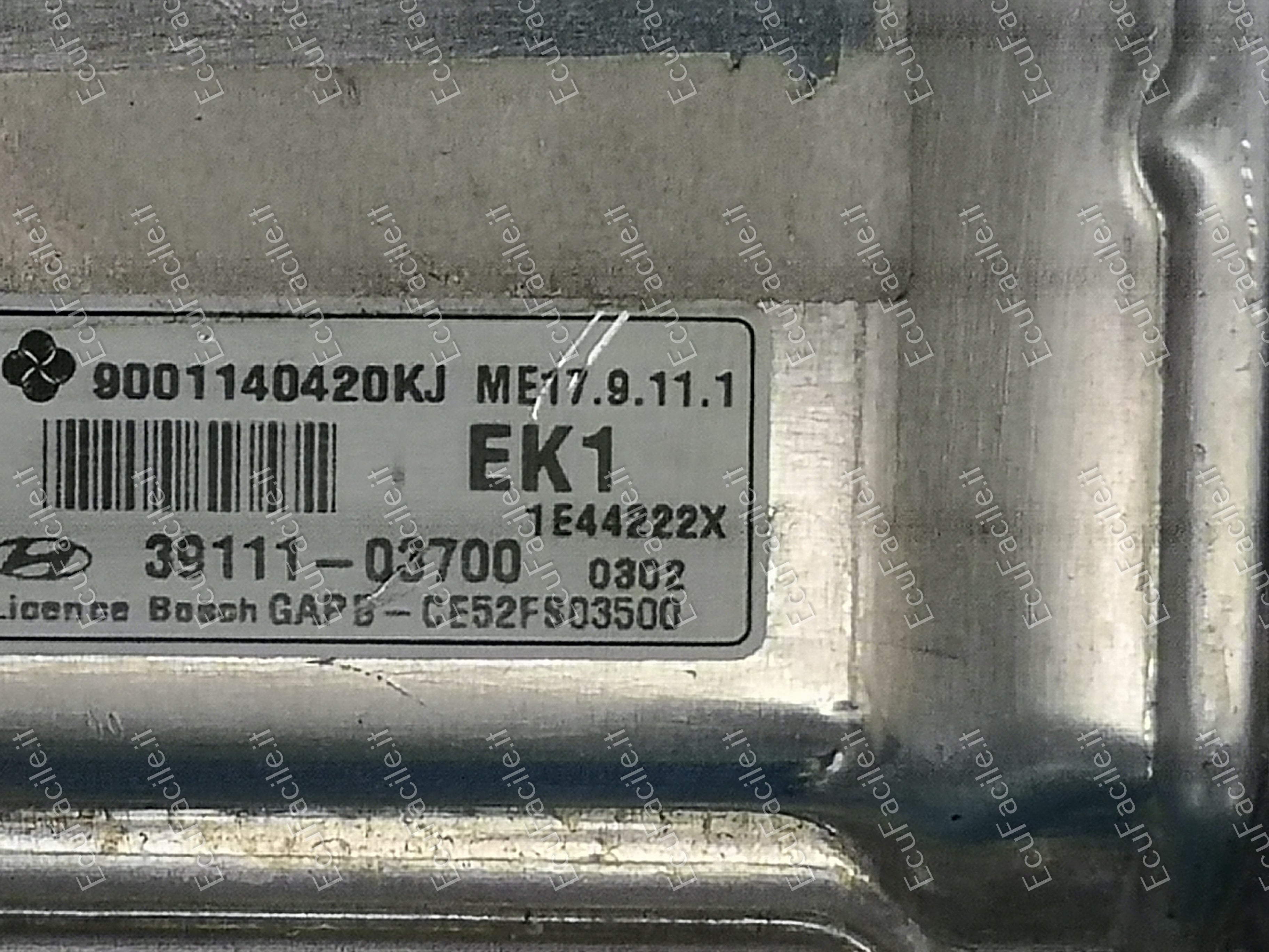 ECU HYUNDAI i20 39111-03700 3911103700 9001140420KJ ME17.9.11.1