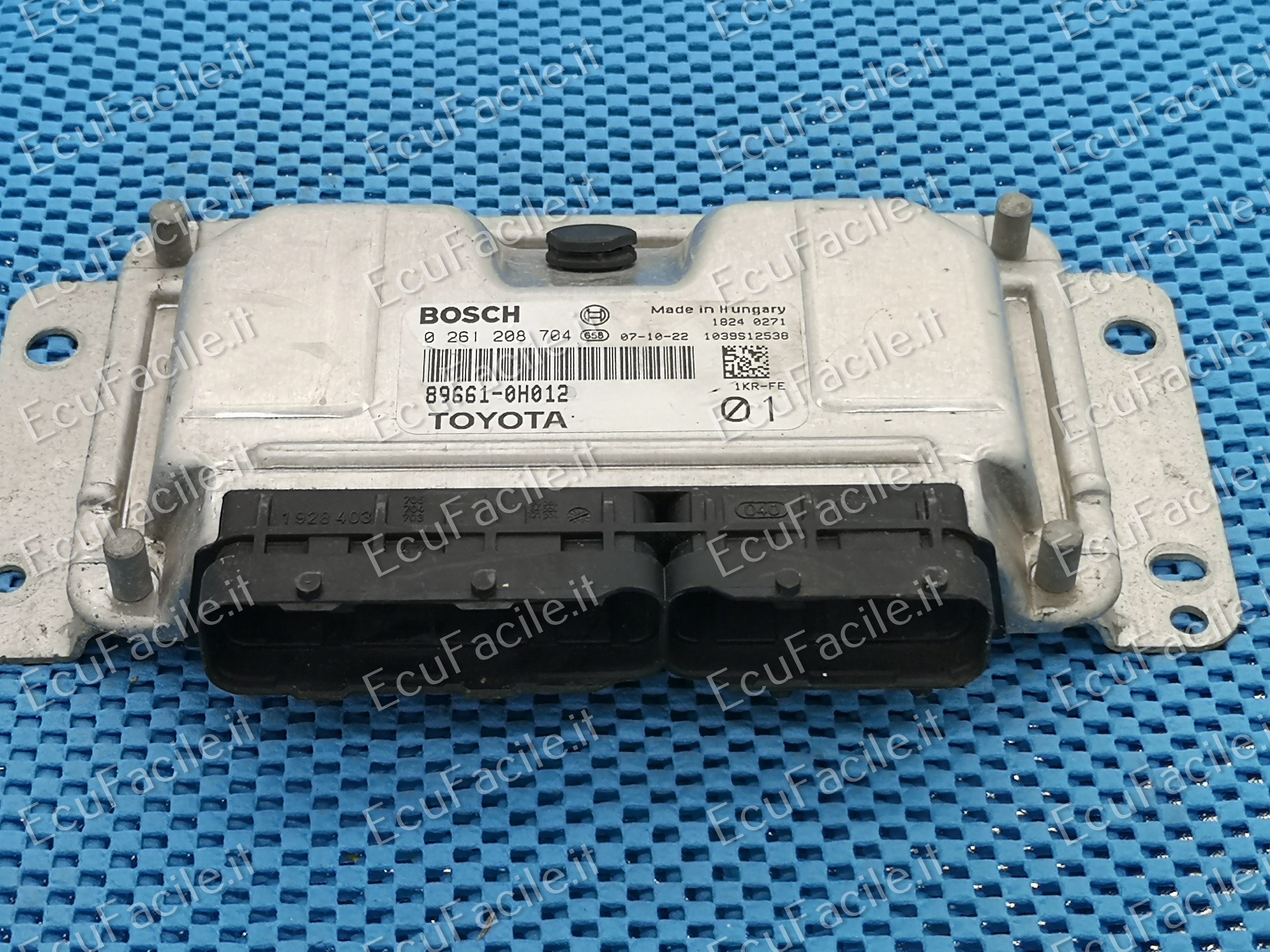 ECU TOYOTA AYGO YARIS 1.0 89661-0H012 BOSCH 0261208704 ME7.9.5