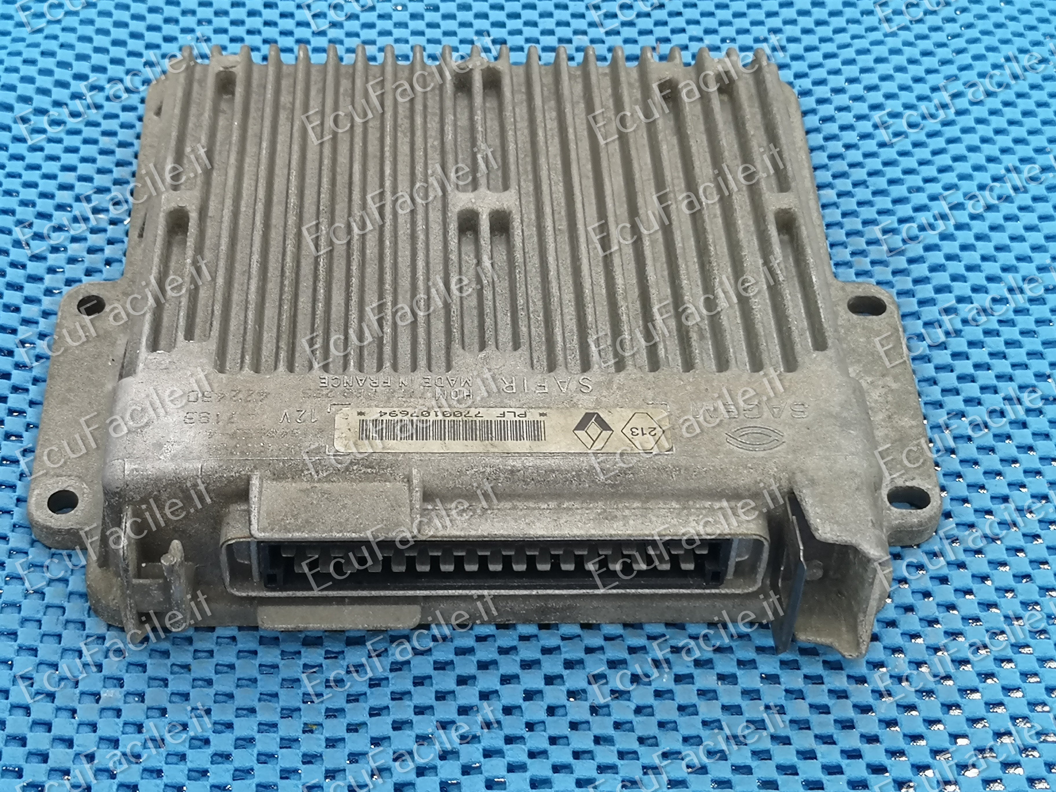 ECU RENAULT Clio I (57) 1.2 40 kW 54 CV 7700107694 7700107705