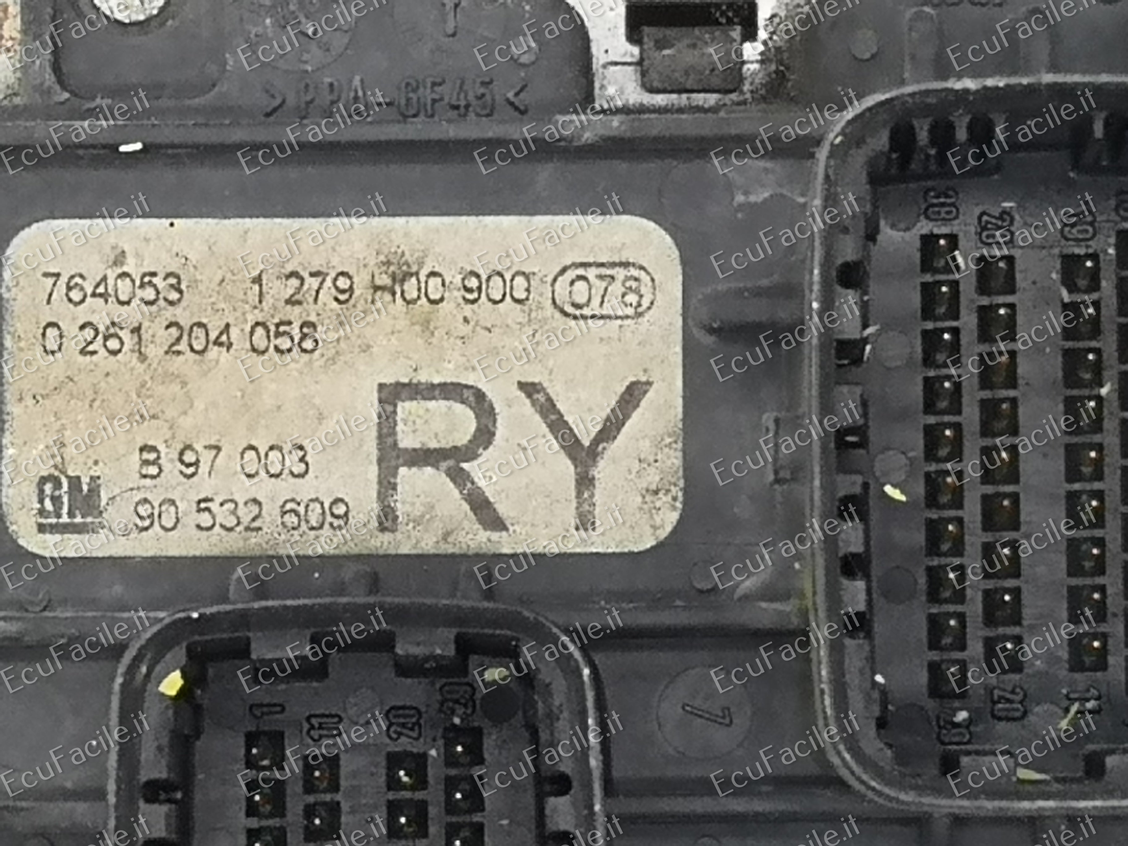 ECU GM 90532609 RY Bosch 0261204058 Opel Corsa-B X10XE