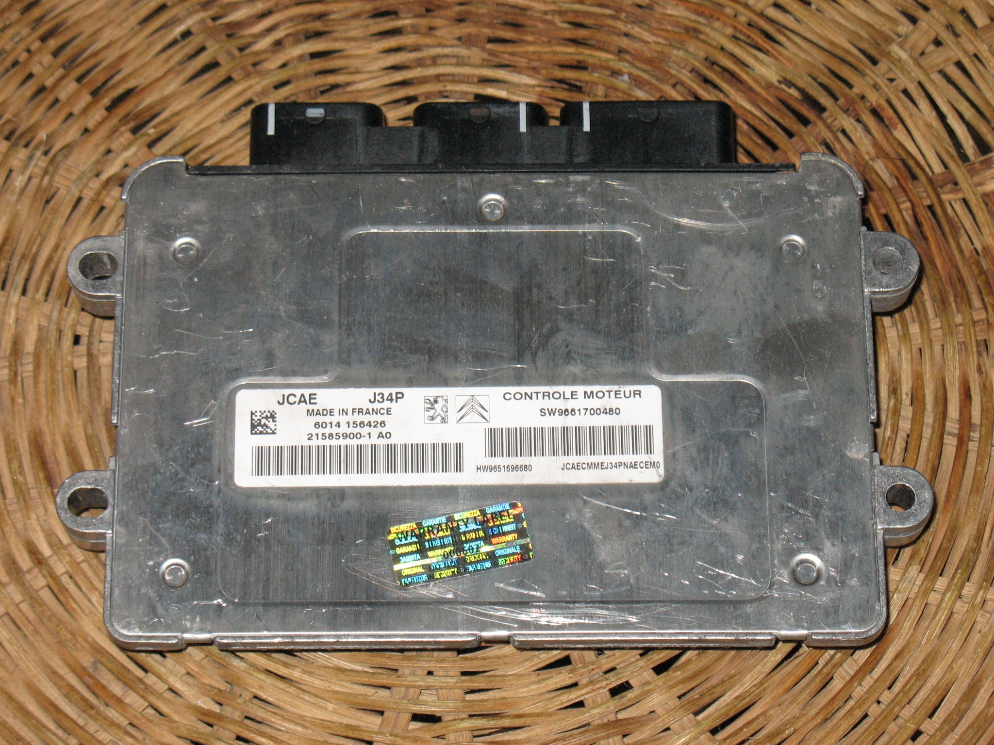 ECU CITROEN C2 1.4 VALEO J34P SW 9661700480 HW 9651696680