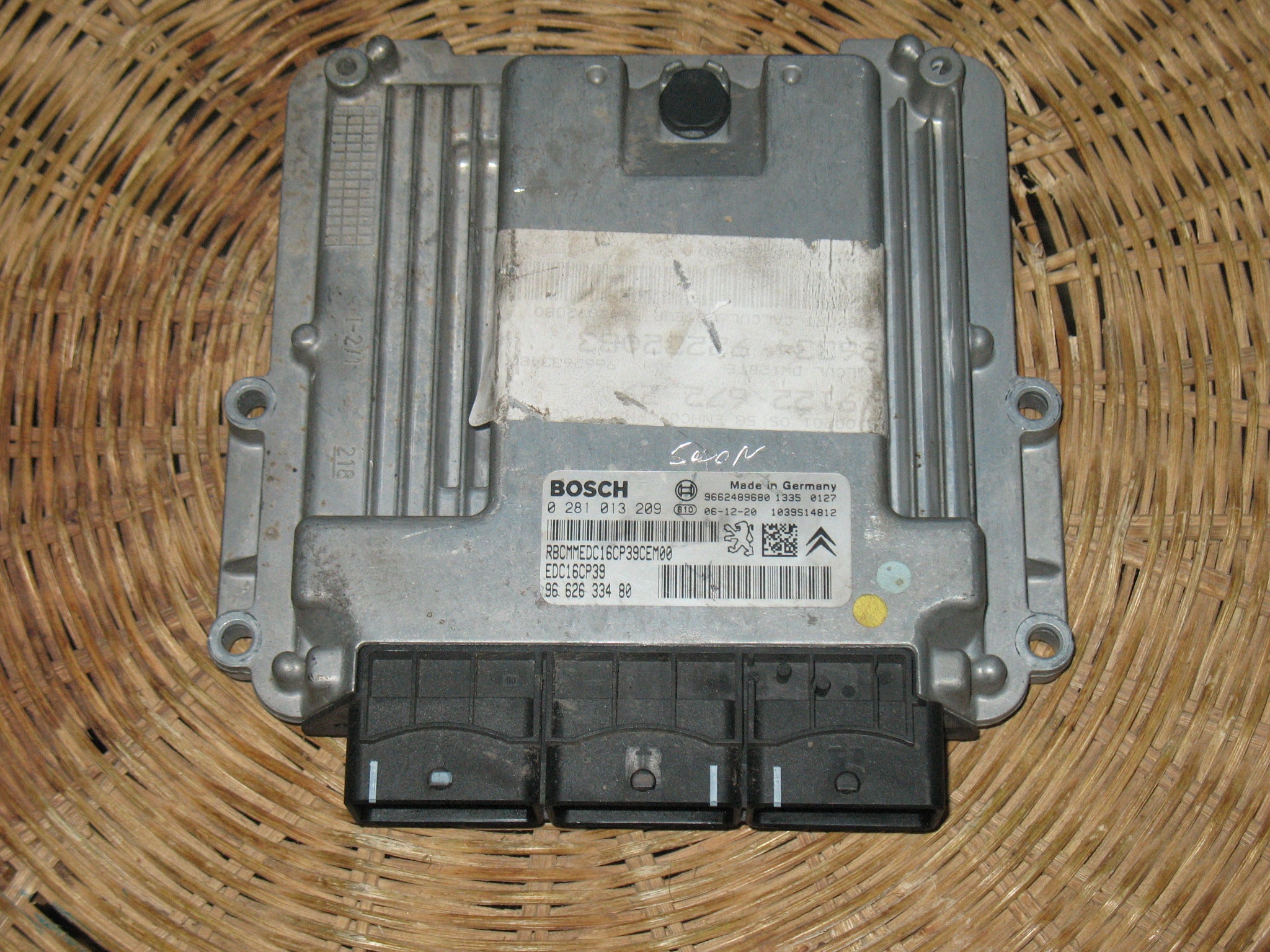 ECU Citroen C5 407 2.2 HDI 0281013209 EDC16CP39 9662633480 EDC 16CP39-4.10