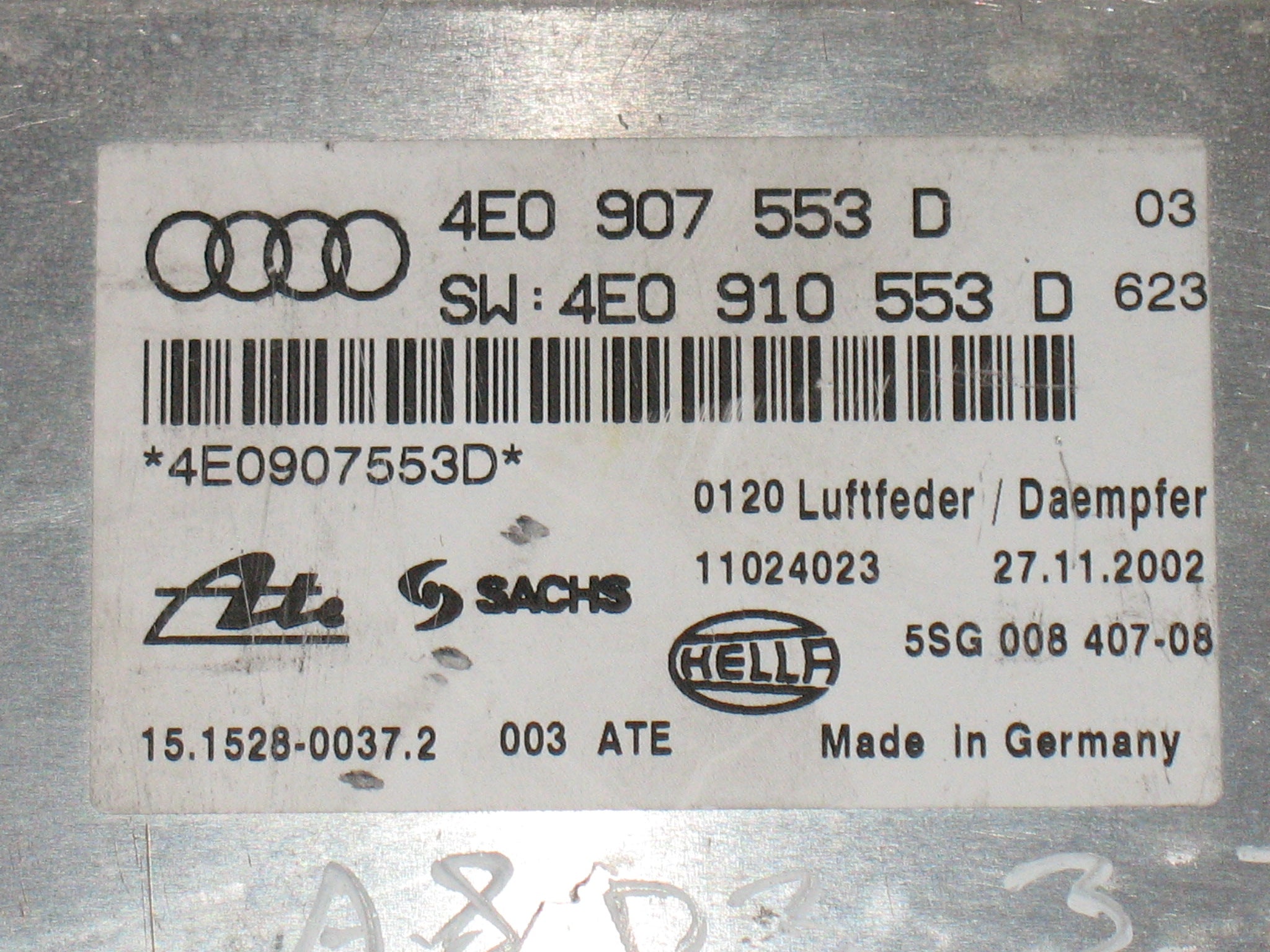 Audi A8 4E Adaptive Suspension ECU 4E0907553D SW 4E0910533D