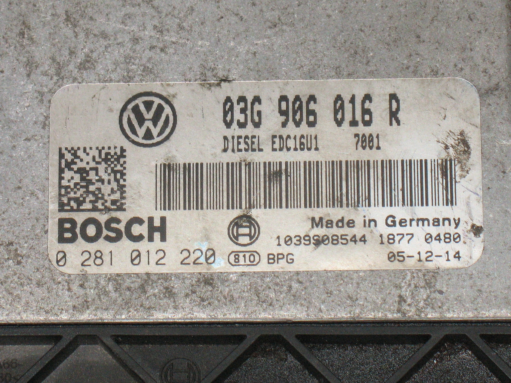 Ecu VW GOLF 1.9 TDI 03G906016R BOSCH 0281012220 EDC 16U1-5.41