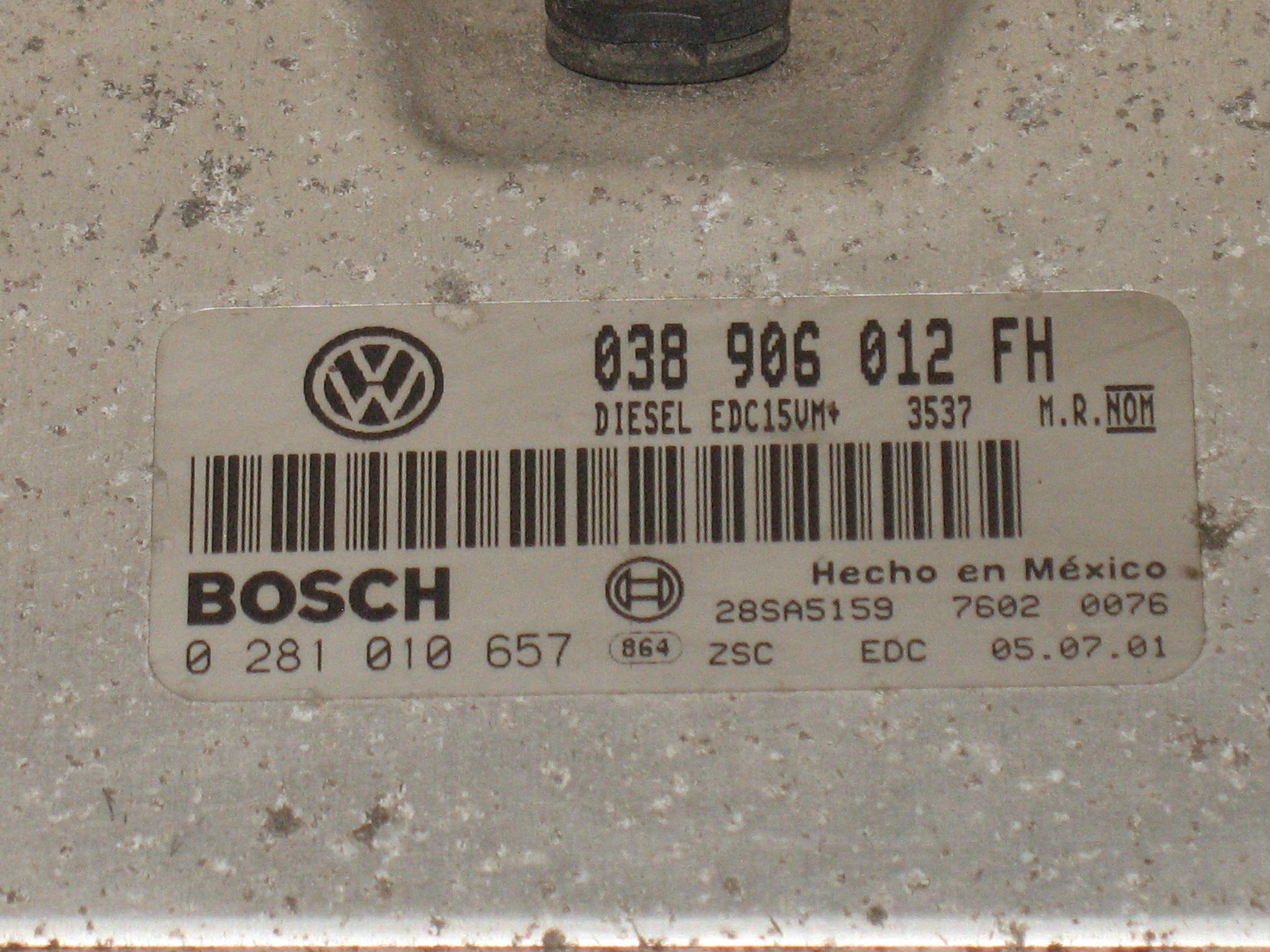 ECU MOTORE VW NEW BEETLE 1.9 TDI BOSCH 0281010657 038906012FH EDC15VM+