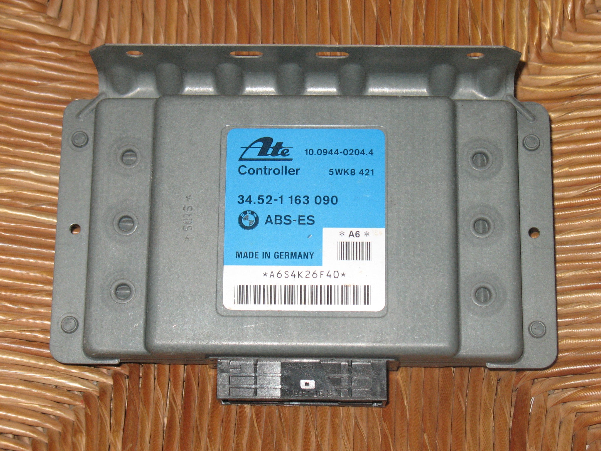 BMW 3 E36 Centralina 34521163090 34.52-1163090 10.0944-0204.4 34521163090 34.52-1163090