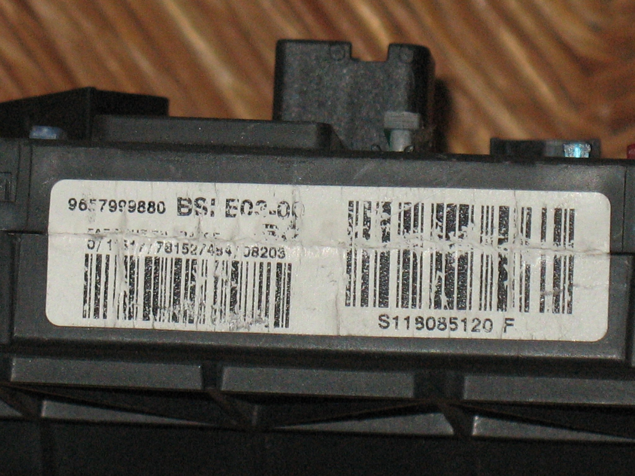 CITROEN PEUGEOT SIEMENS S118085120F 9652474880 BSI E03-00 BG