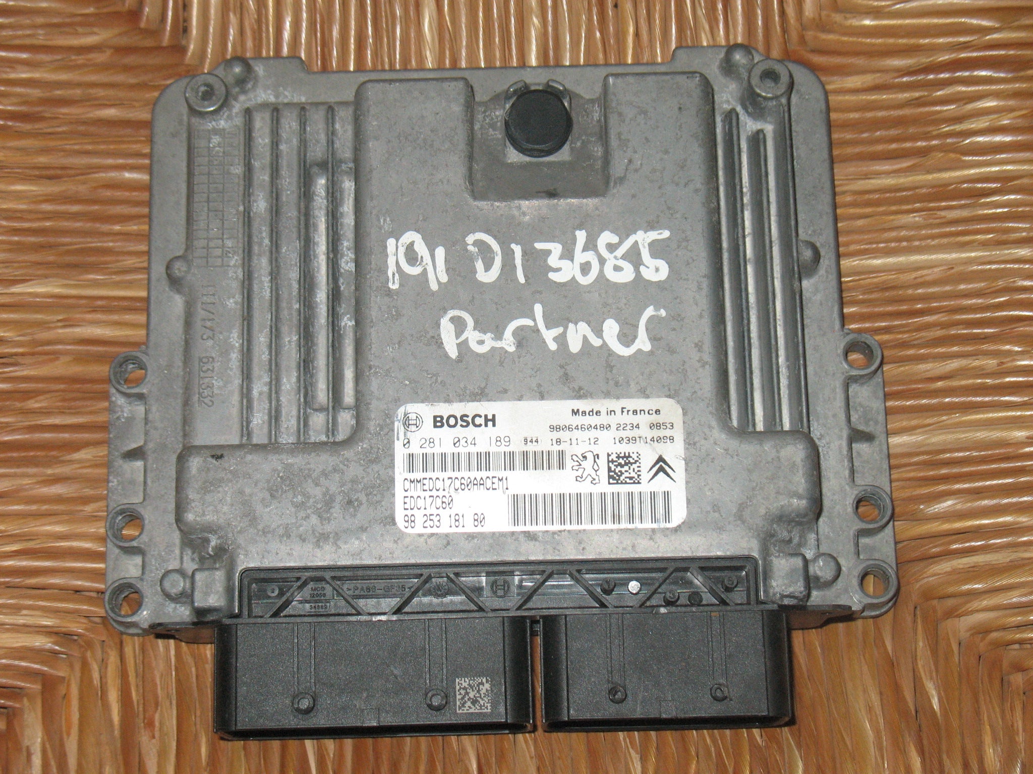 Ecu peugeot partner berlingo 0281034189 9825318180 edc17c60