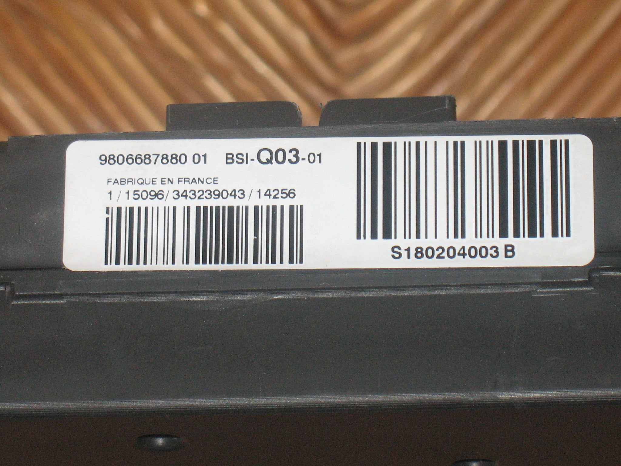S180204003B BODY COMPUTER REM PEUGEOT 308 II 1.2 B 12V AUT 5M KW96 – 131CV 2015 5P SW 49981 9806687880 01 BSI-Q03-01