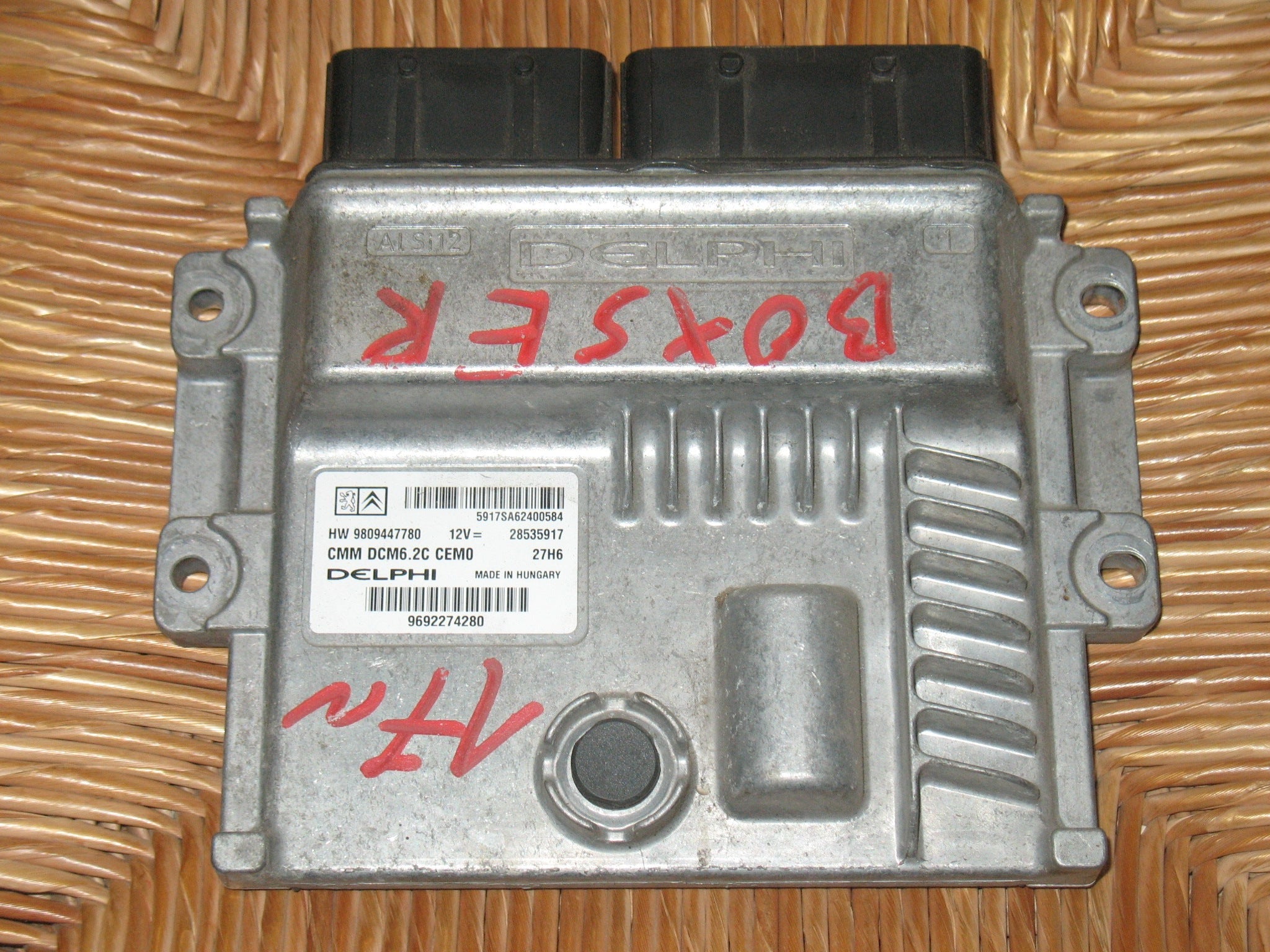 ECU PEUGEOT BOXER DELPHI 28535917 9809447780 9692274280 DCM6.2C