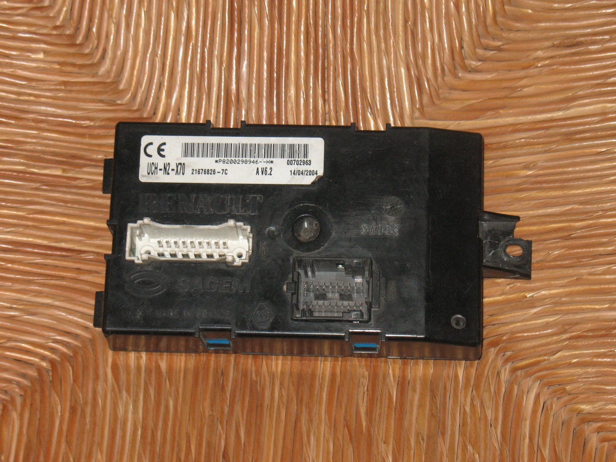 Uch N2 Vierge Renault Master P8200298946H V6.2 Uch-N2-X70 Sagem 21676826-7C