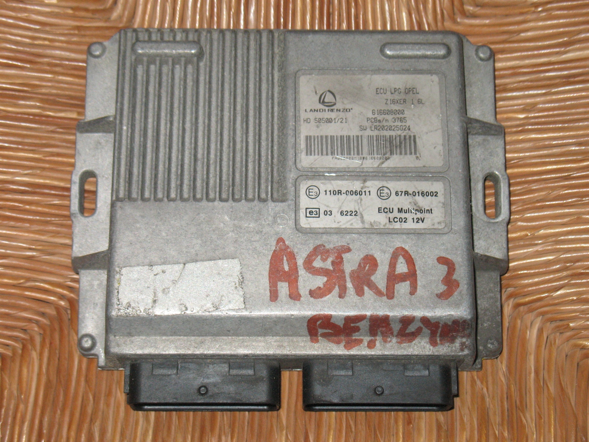 ECU CENTRALINA GPL LPG LANDI RENZO OPEL 1.6 Z16XER 616608000 NUMERO SW: LR202025G24 LR202025G24 NUMERO HD:505001/12 HD505001/12 50500112