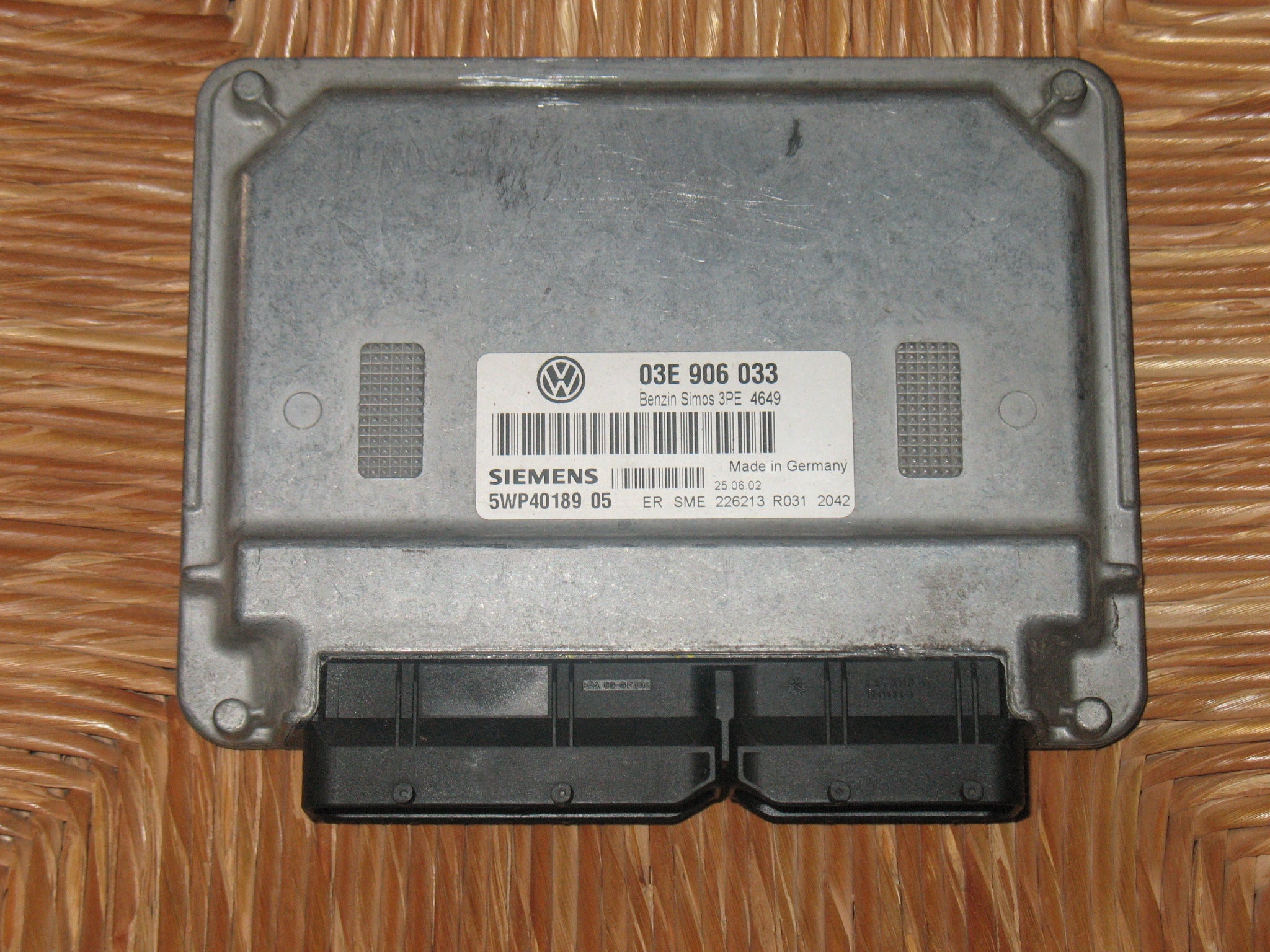 Centralina ECU SIEMENS 5WP4018905 VOLKSWAGEN POLO 9N 1.2 12V 03E906033 Benzina 2001 2005