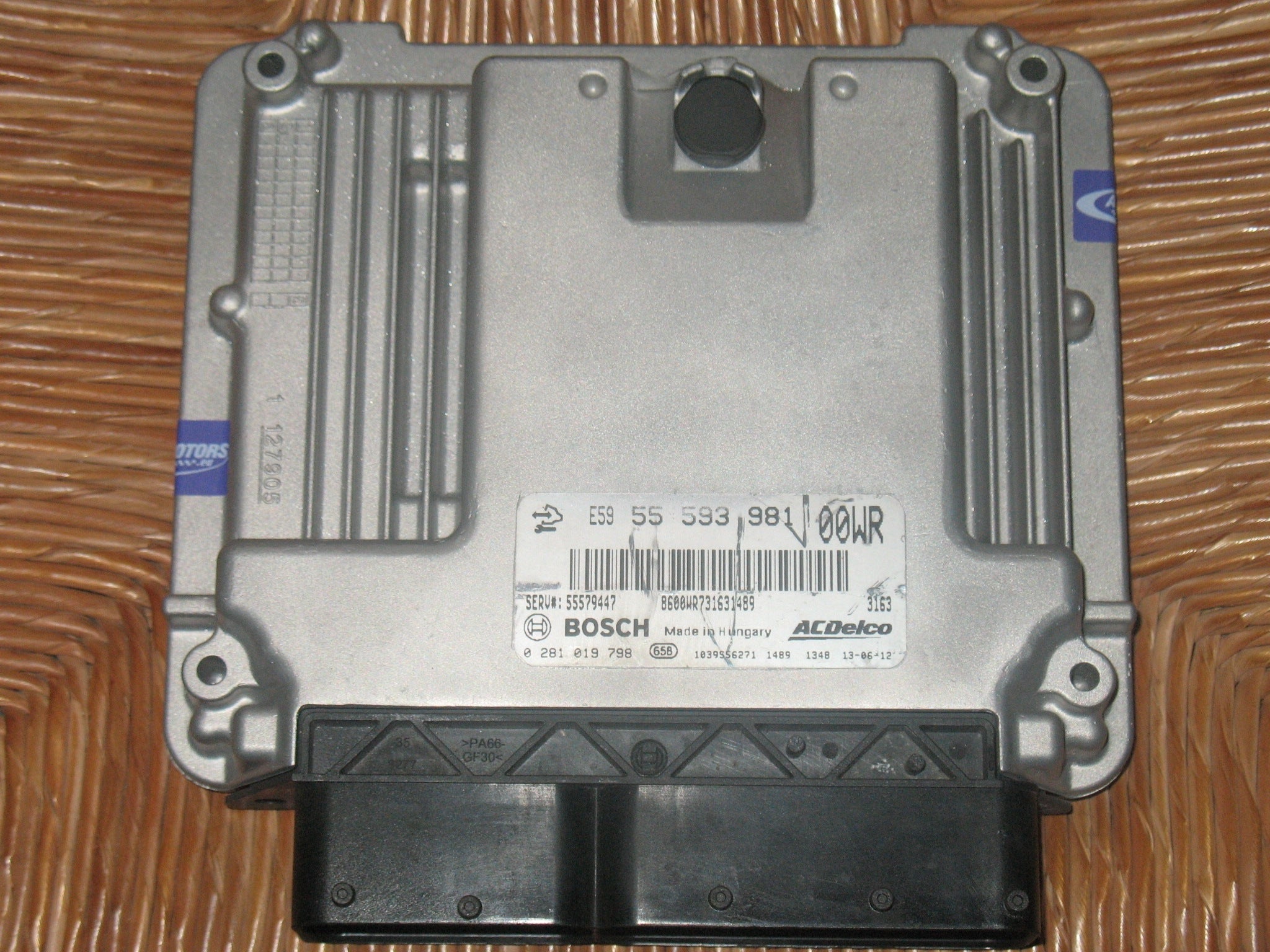 ECU CENTRALINA OPEL CORSA D 1.3 CDTI BOSCH  0281019798 55593981 17C59-1.15