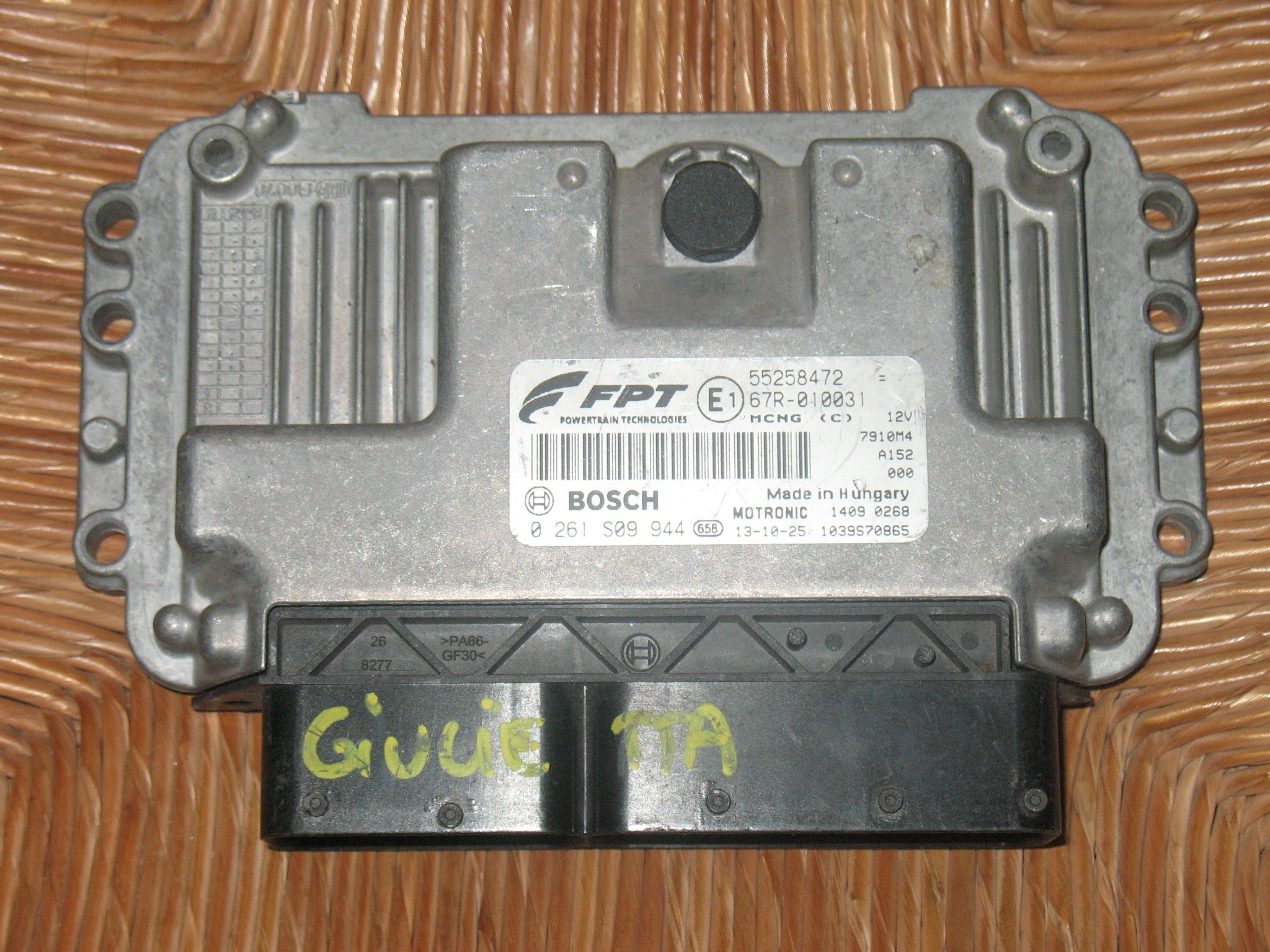 ALFA ROMEO GIULIETTA  ECU BOSCH ME7.9.10 N/A 0261S09944 55258472 1037537692