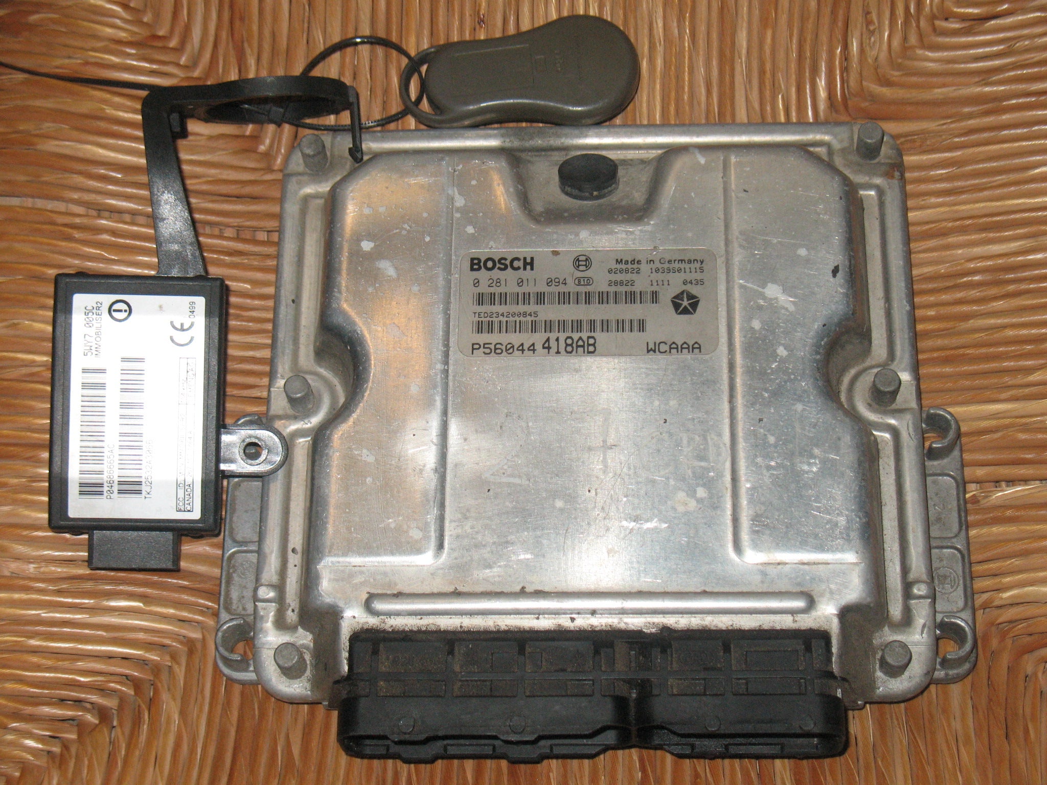 JEEP GRAND CHEROKEE 2.7 DIESEL AUT 120KW (2003) RICAMBIO KIT ACCENSIONE AVVIAMENTO CON CENTRALINA MOTORE 0281011094