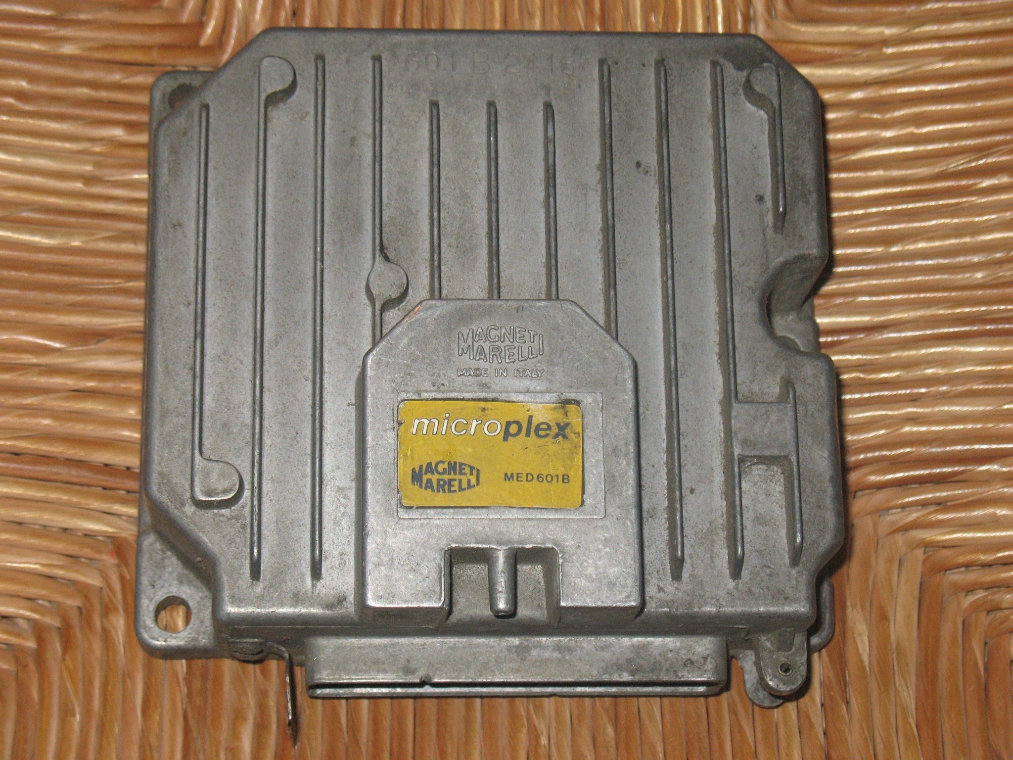 Ecu fiat croma lancia thema 2.0 turbo med601b 120732