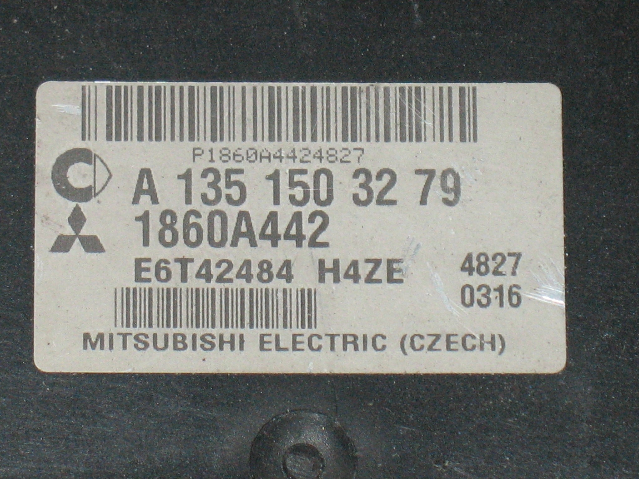 Mitsubishi Colt motore centralina A1351503279 1860A442