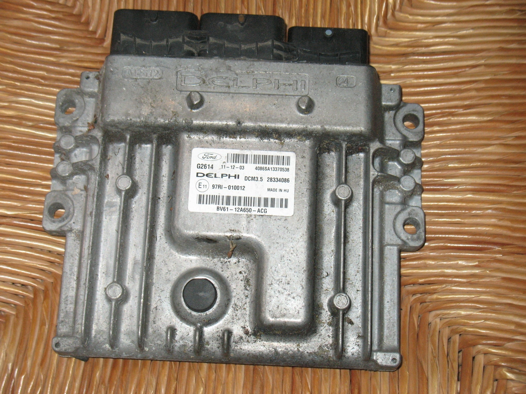 ECU 28334086 FORD FOCUS C-MAX 2.0 TDCI 115CV BV61-12A650-ACG BV6112A650ACG