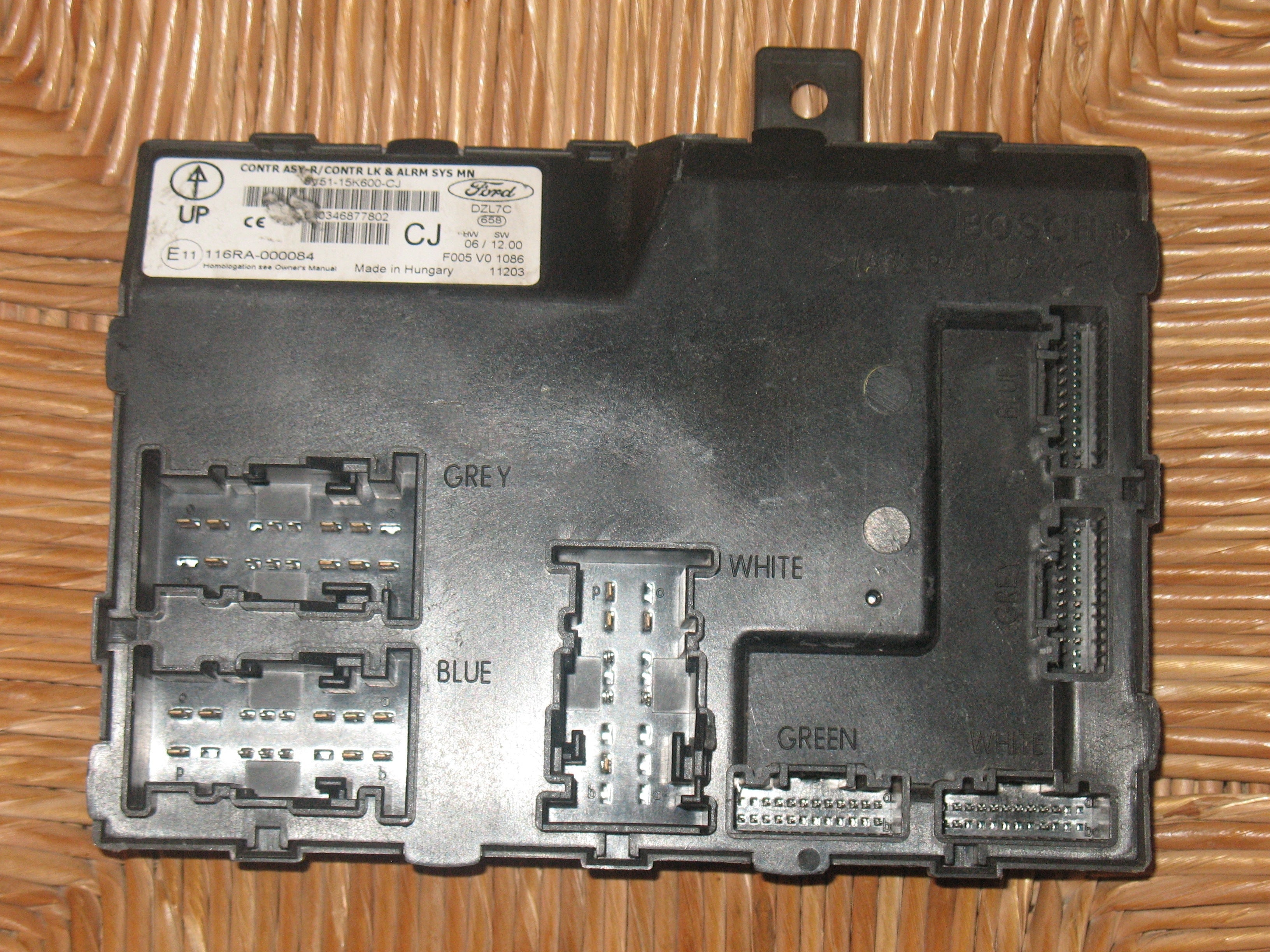 Body Computer Ford Fiesta MK7 MK8 8V51-15K600-CJ – 116RA-000084 – 8V5115K600CJ – 116RA000084
