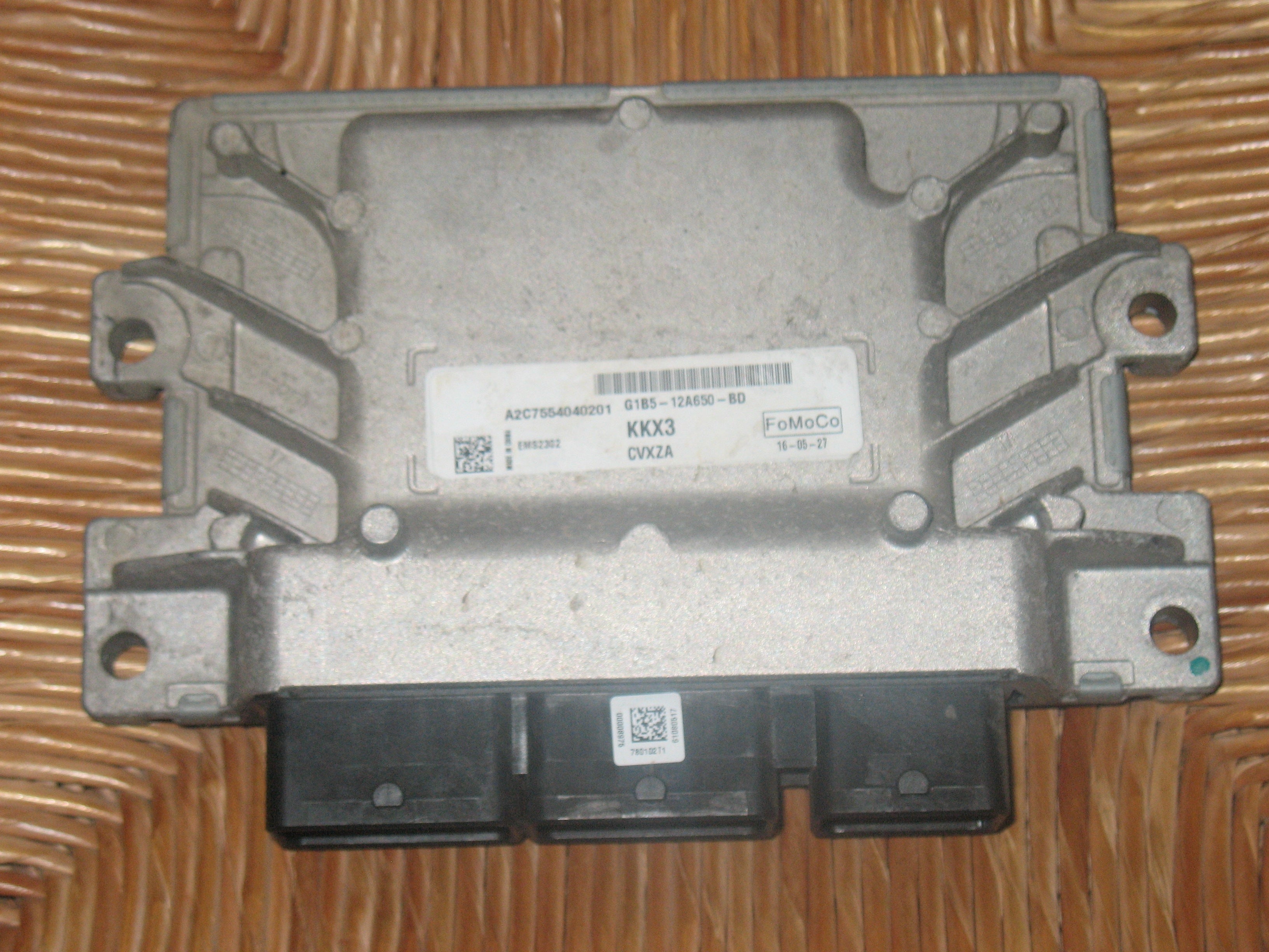 ECU CENTRALINA MOTORE FORD KA G1B5-12A650-BD A2C7554040201 KKX3 FOMOCO EMS2302