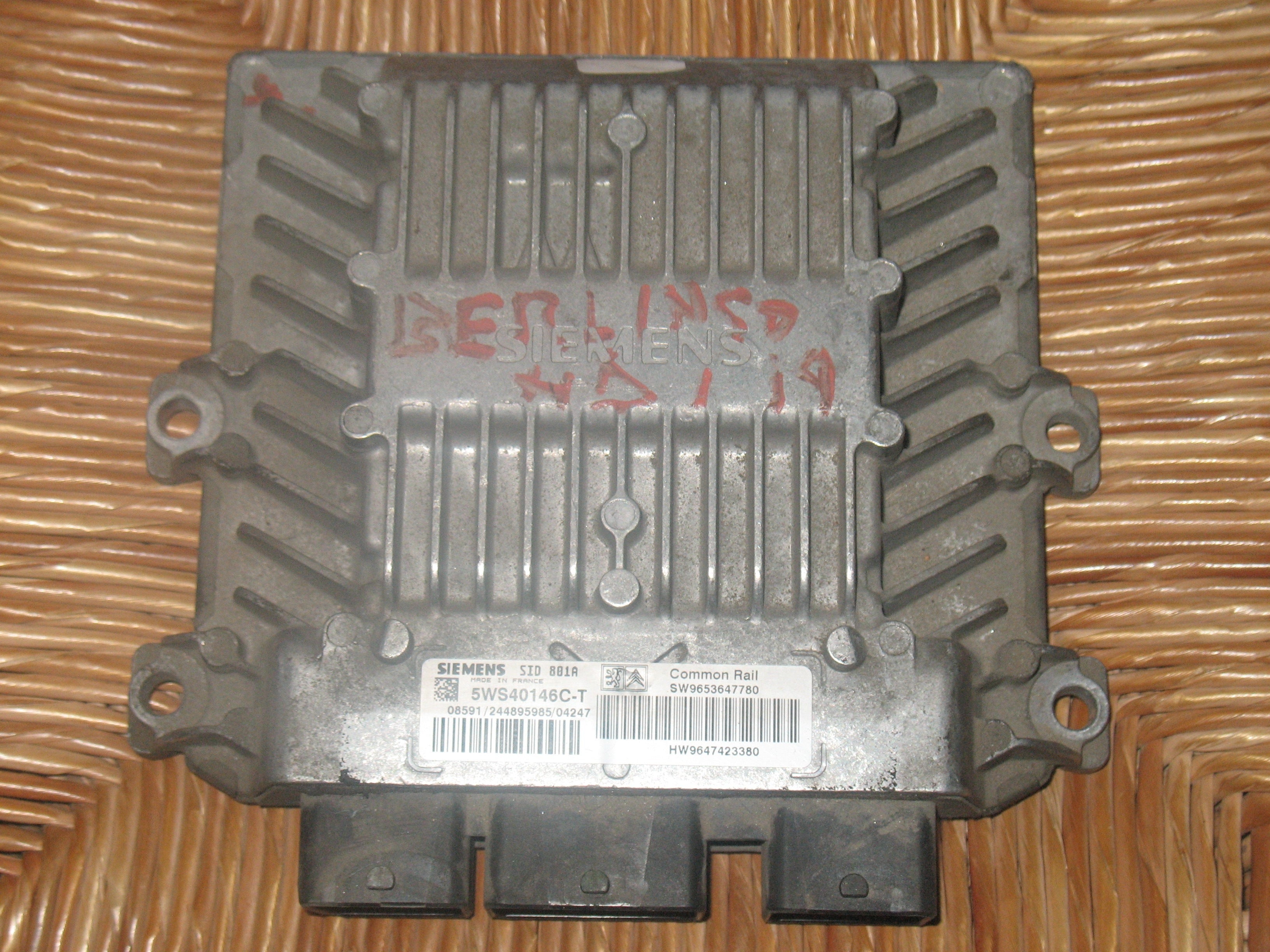 CENTRALINA MOTORE CITROEN BERLINGO PEUGEOT PARTNER 2.0 HDI SIEMENS 5WS40146C-T 5WS40146CT SW9653647780 HW9647423380 SID 801A