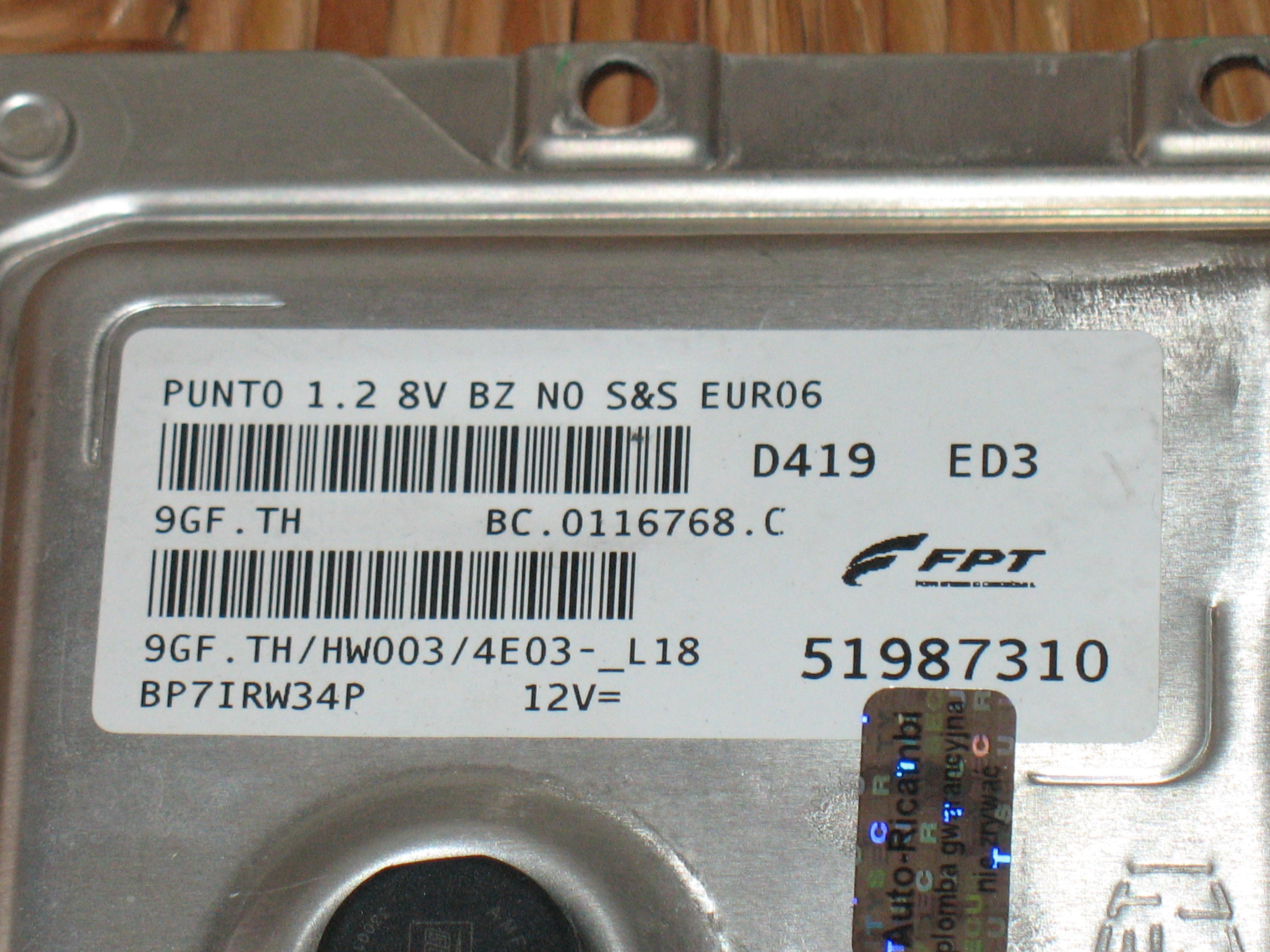 CENTRALINA MOTORE ECU FPT MARELLI FIAT PUNTO 1.2 8V EURO6 CODE: 51987310 9GF.TH. HW003. 4E03-L18 BC.0116768.C BC0116768C