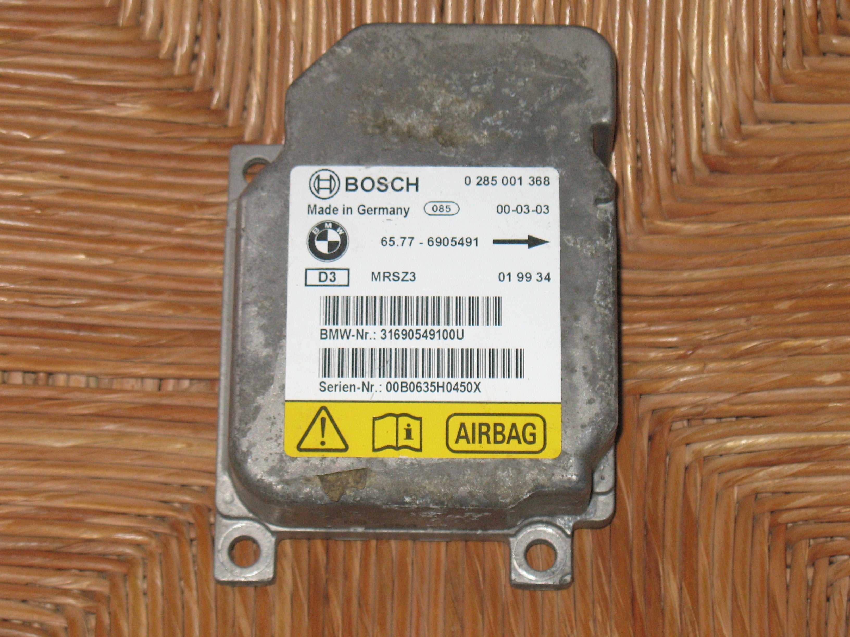 BMW 320 E46 136 CV 0285001368 CENTRALINA AIRBAG BOSCH