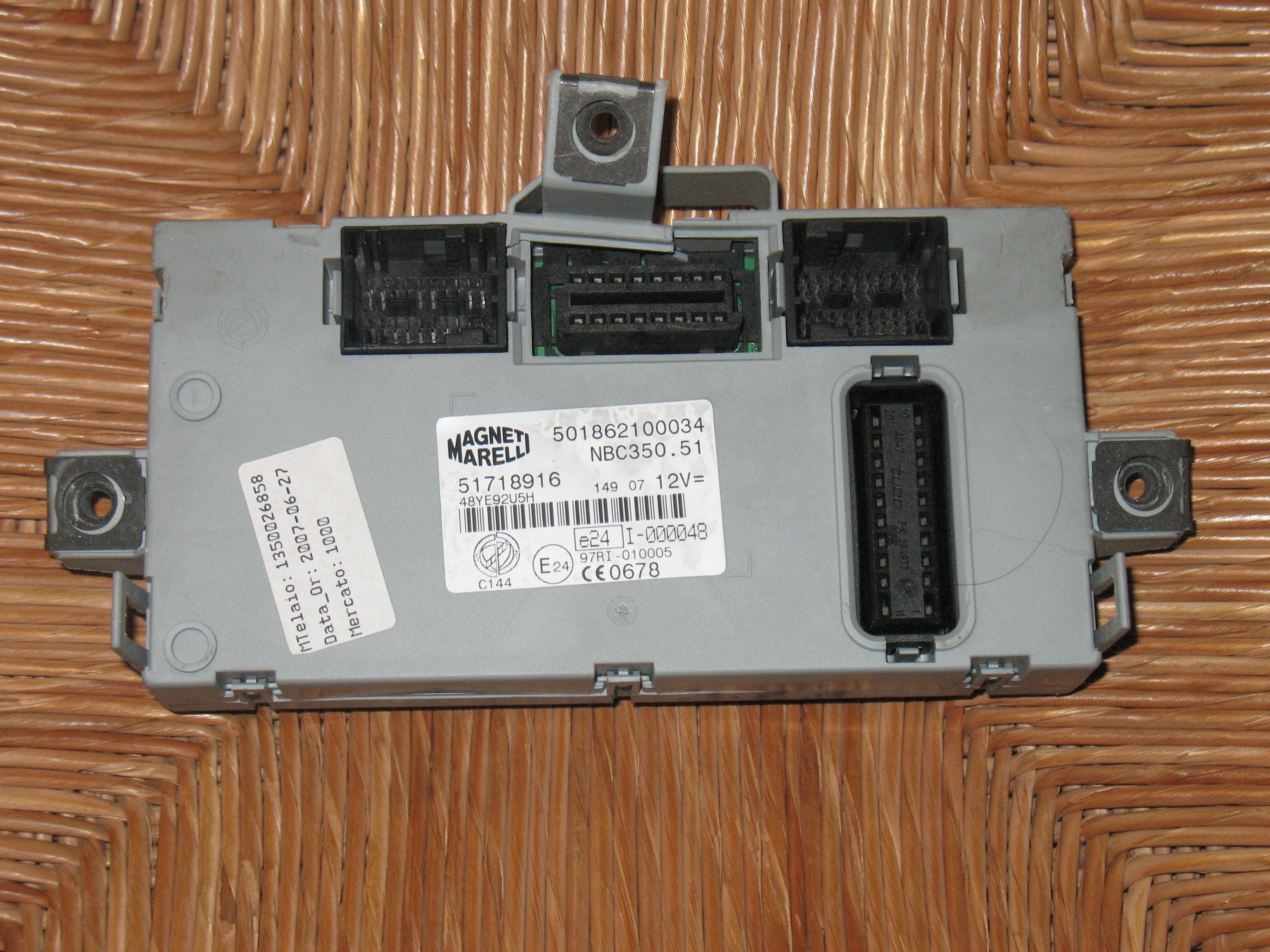 Ecu body lancia musa fiat idea 51718916 501862100024