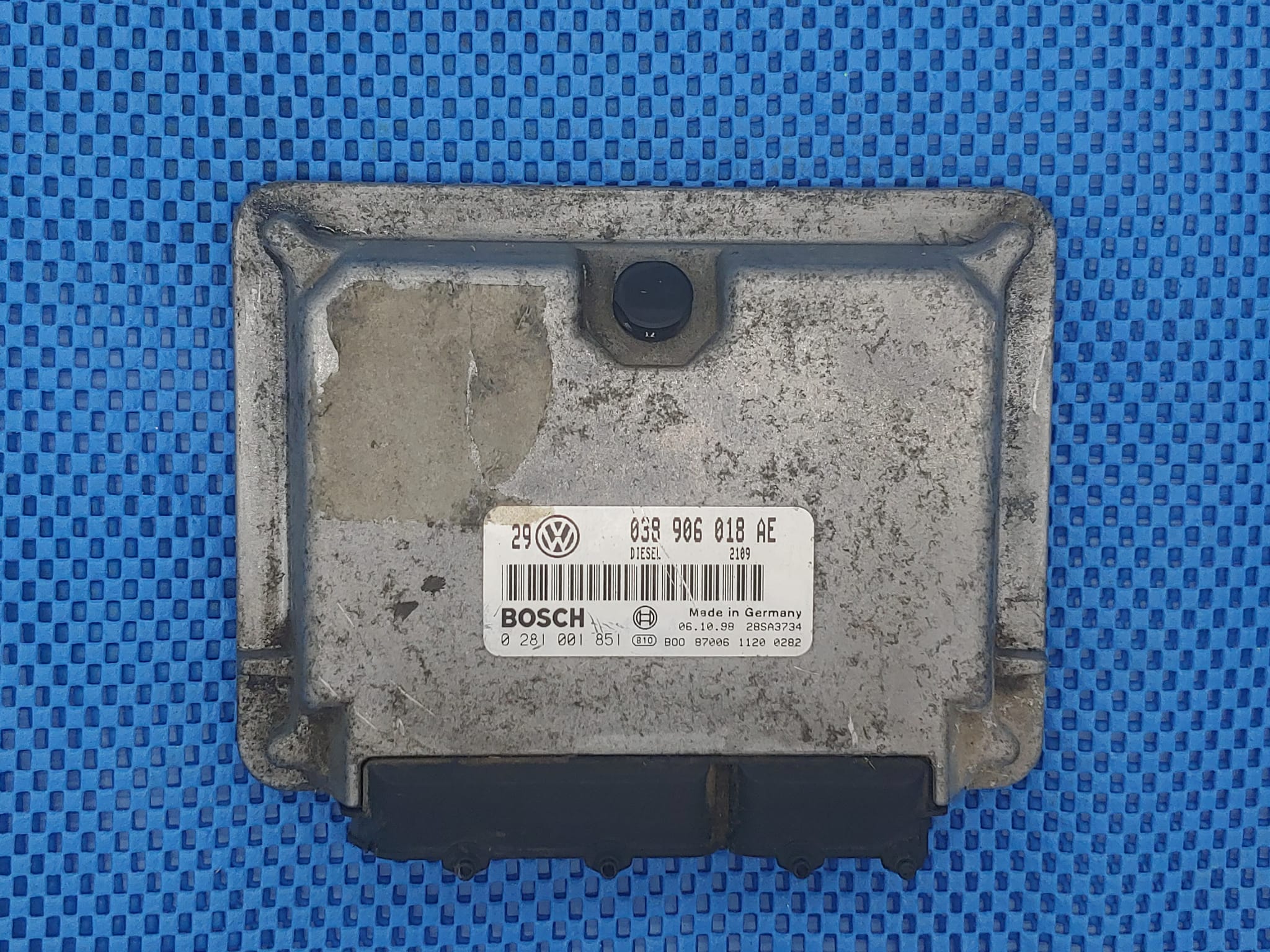 CENTRALINA MOTORE VW VOLKSWAGEN GOLF BORA 1.9 TDI 038906018AE BOSCH 028100185 EDC 15V-5.361 DIESEL 2140 28SA3814