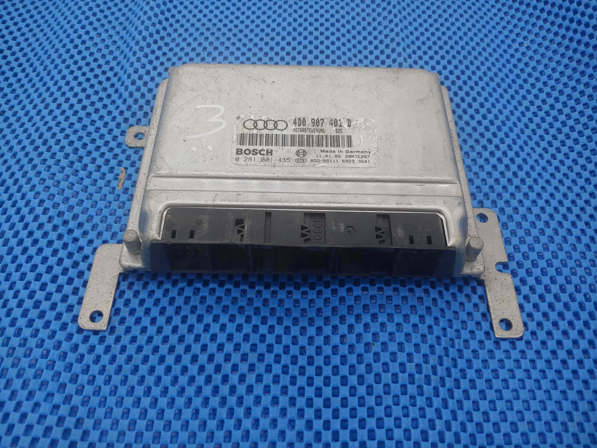 ECU CENTRALINA AUDI A6 A8 2.5 tdi EDC15 0281001435 4D0907401D