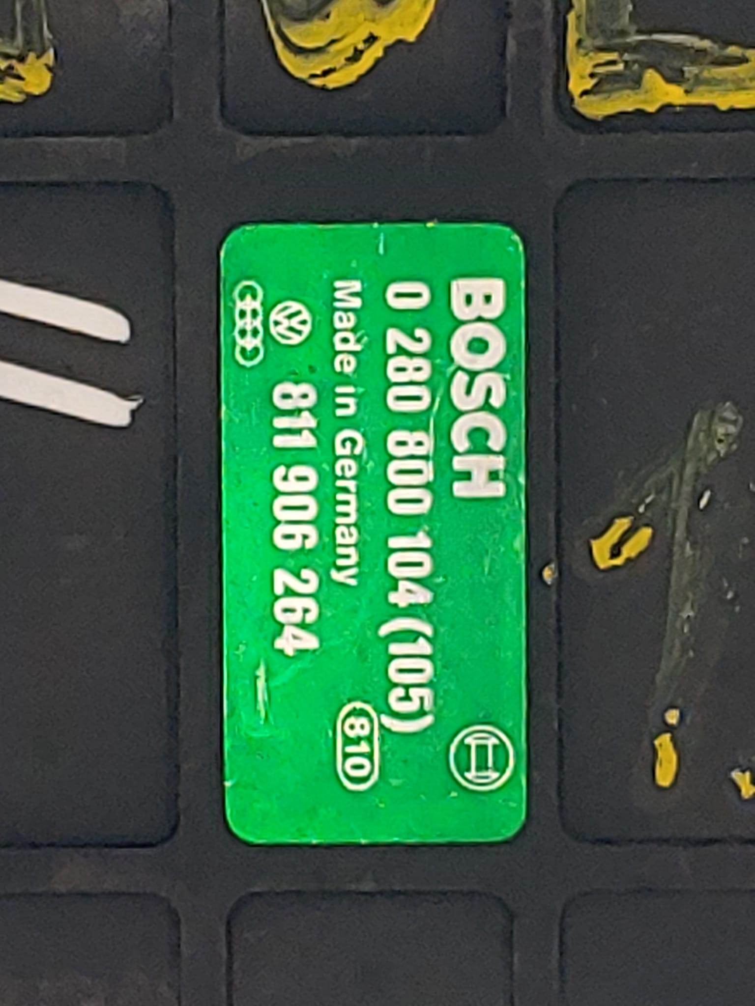 ECU VW AUDI 1.8 0280800104 (105) 811906264 KE2 1